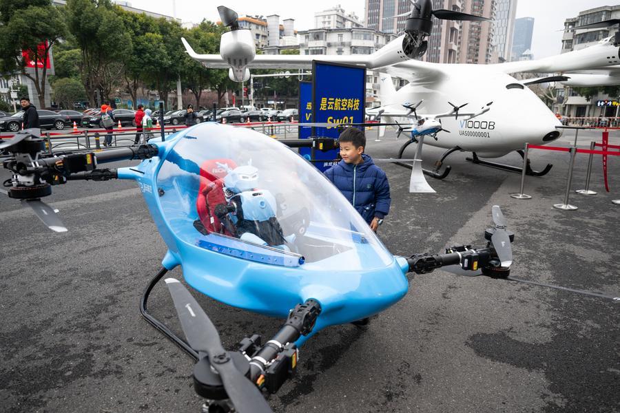 Taksi Udara eVTOL Perdana Dipamerkan di China Tengah-Image-1