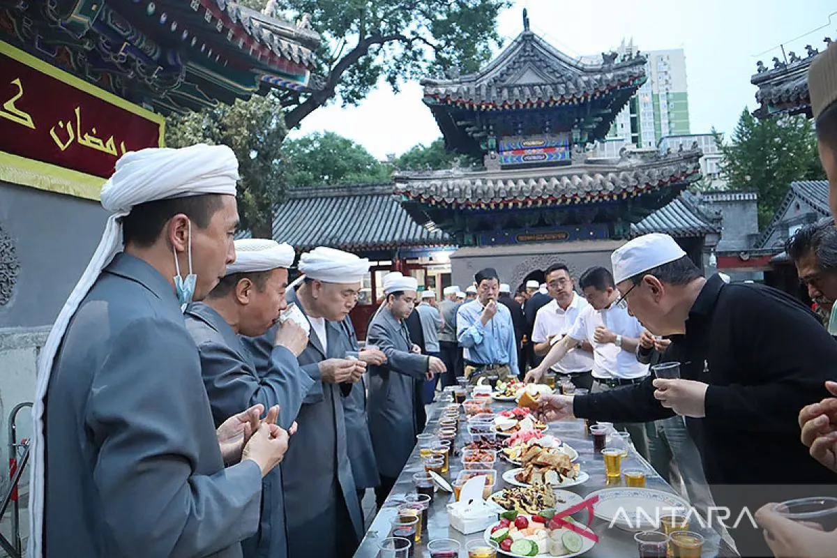 Ramadan Bertemu Tahun Baru Imlek di China dalam Peristiwa Langka-Image-1