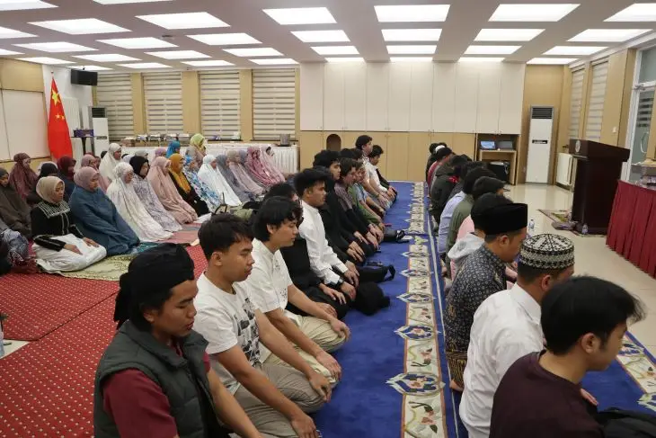 KBRI Beijing Gelar Buka Puasa dan Tarawih Setiap Hari Selama Ramadan-Image-2 KBRI Beijing Gelar Buka Puasa dan Tarawih Setiap Hari Selama Ramadan-Image-2