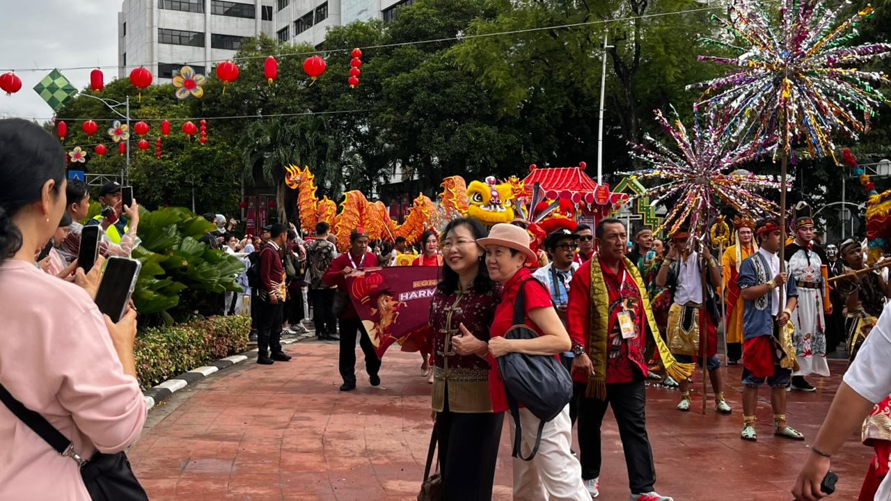 Potret : Kemeriahan Parade Harmoni Nusantara-Image-3