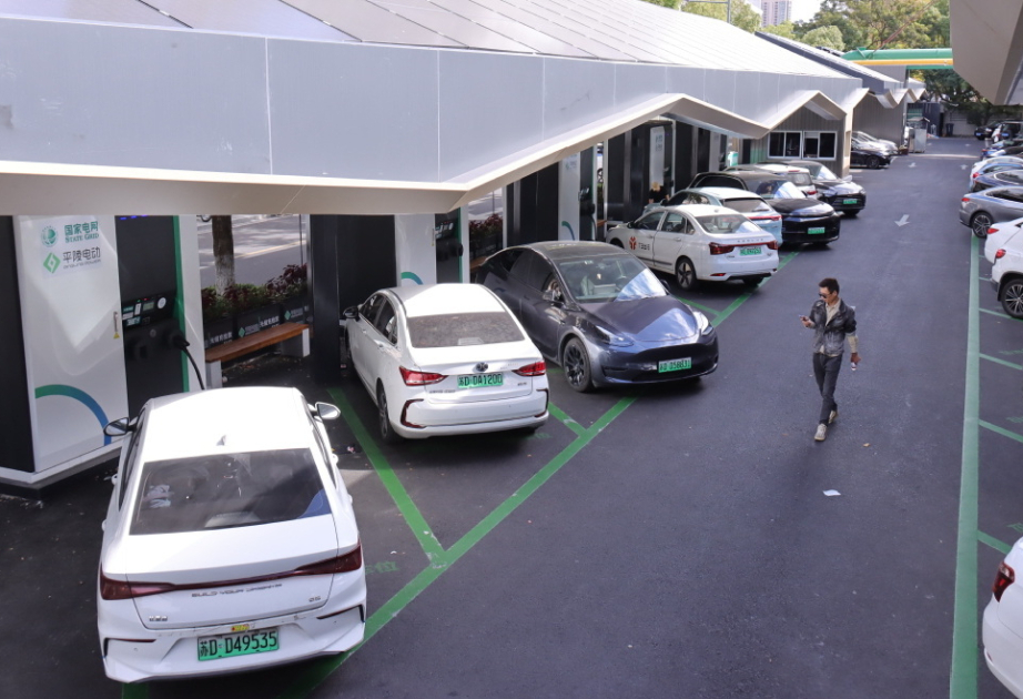 Jaringan Pengisian Daya Kendaraan Listrik China Tumbuh Pesat-Image-1