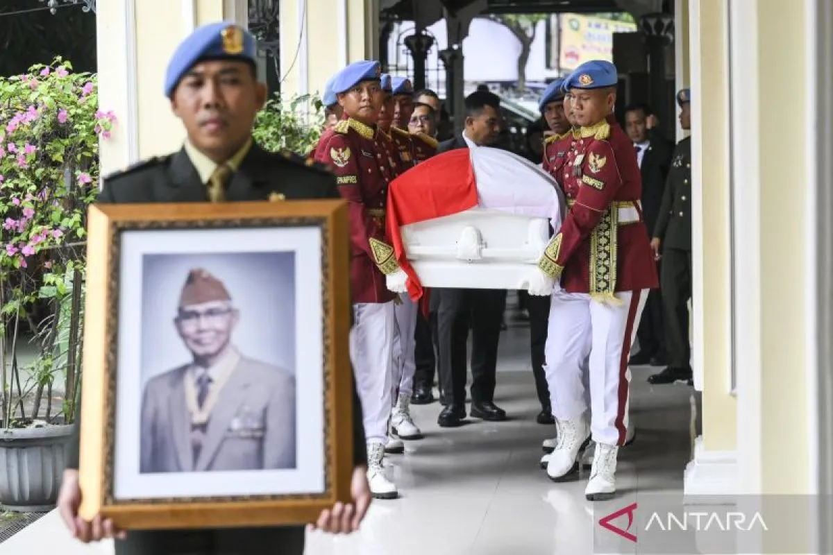 In Memoriam: Jenderal TNI (Purn) Try Sutrisno, Wapres Ke 6 Indonesia-Image-1