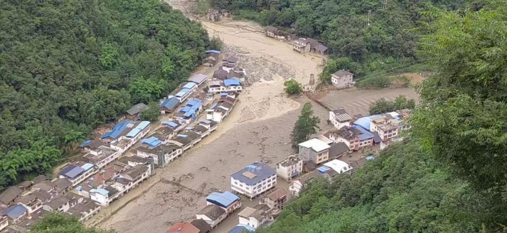 Banjir di Beichua, 6 Tewas 12 Hilang