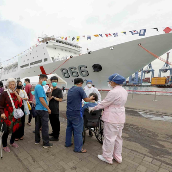 Kapal China Peace Ark Layani Medis di Indonesia