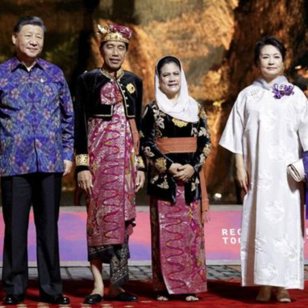 Jokowi dan Xi Jinping Pantau Uji Coba KA Jakarta �&hellip;