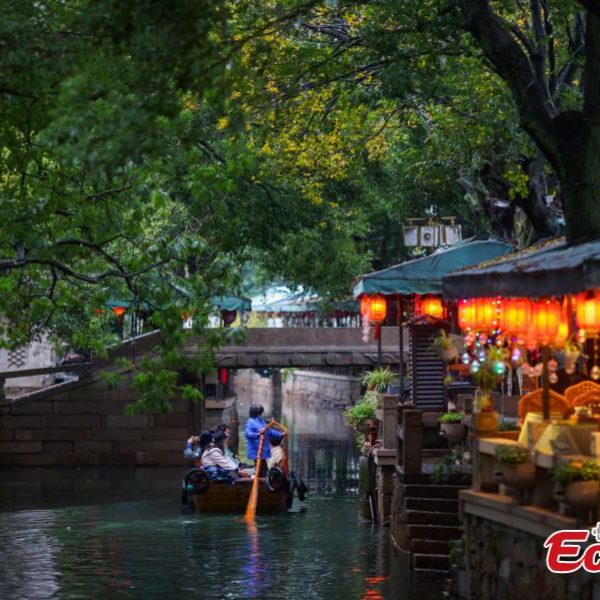 POTRET Pemandangan kota kuno Tongli di Suzhou