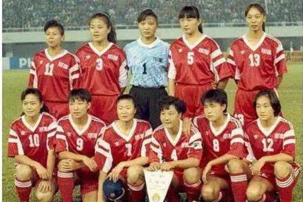 SEJARAH: 1983 Tim Sepakbola Wanita China Dibentuk