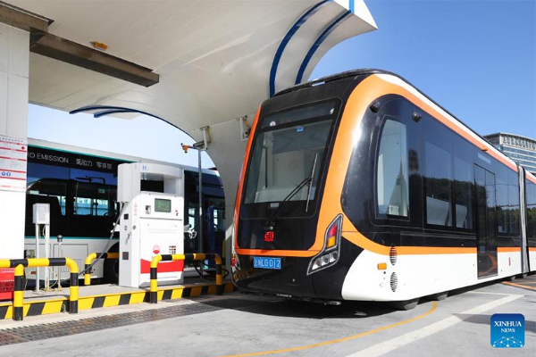 Bus Energi Hidrogen Mulai Dioperasikan di Shanghai