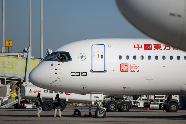 Pesawat C919 China Eastern Terbang Perdana di 2023