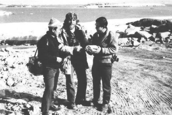 SEJARAH: 1980 Ilmuwan China Tiba di Antartika