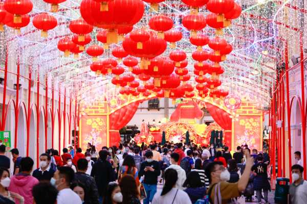 Makau Dihias Jelang Festival Musim Semi 2023