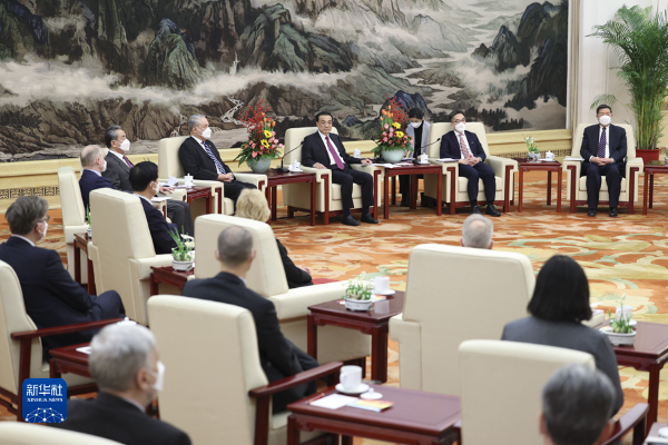 PM China Welcome terhadap Ekspatriat di Sana