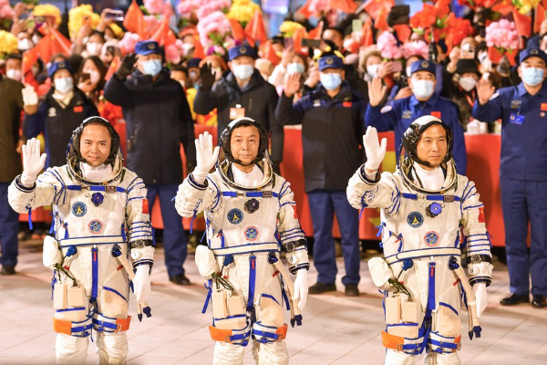 Taikonaut Shenzhou-15 Akan Lakukan Spacewalk