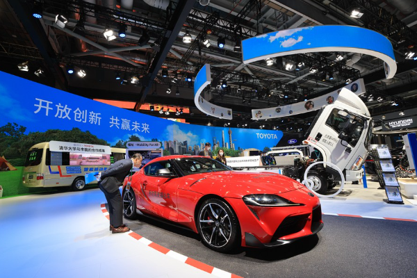 Toyota Tarik 22.965 Mobil Lexus di China