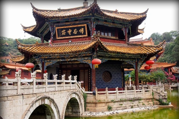 Kuil Yuan Tong Kuil Buddha Terbesar di Kunming