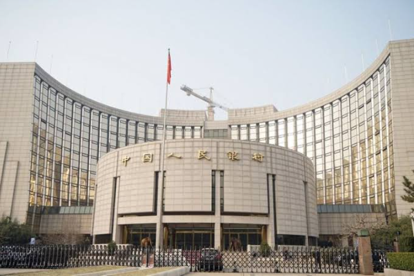 China Akan Terbitkan Uang Kertas 5 Miliar Yuan