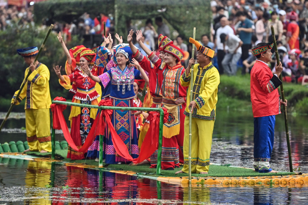 Warga Guangxi Zhuang Siapkan Festival Sanyuesan