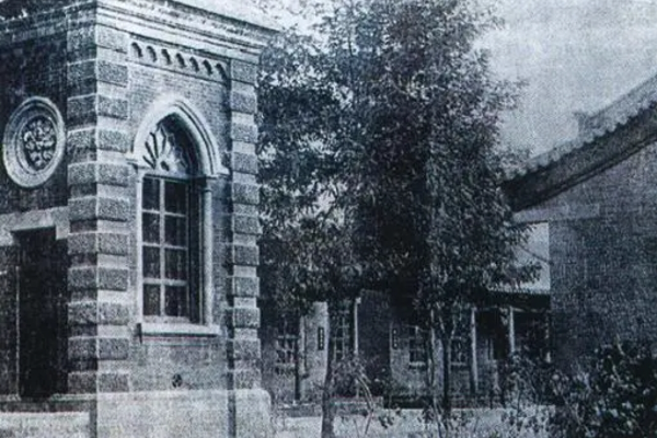 SEJARAH 1902 Balai Universitas Didirikan di Shanxi