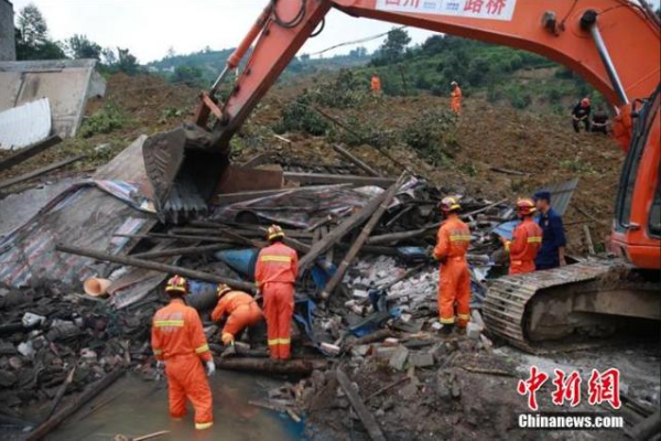 7 Orang Hilang Akibat Tanah Longsor di Miansi dan &hellip;