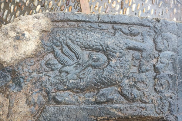 Tablet Batu Dinasti Ming Ditemukan di Desa &hellip;