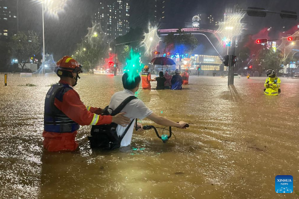 Hujan Badai Landa Shenzhen