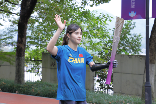Penyulut Obor Asian Para Games Xu Jialing dengan &hellip;