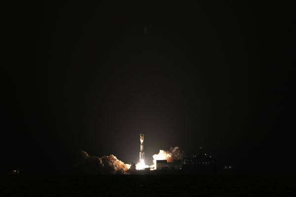 China Luncurkan Satelit Internet dengan Roket &hellip;
