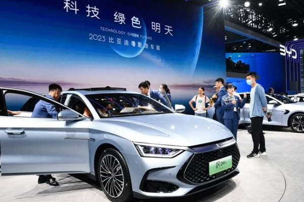 Penjualan Mobil Penumpang Merek China Naik 23,8%