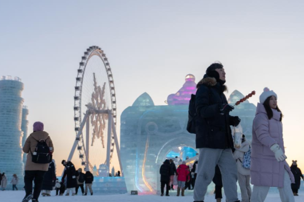 Wisatawan Padati Harbin untuk Rasakan "Kota ES"