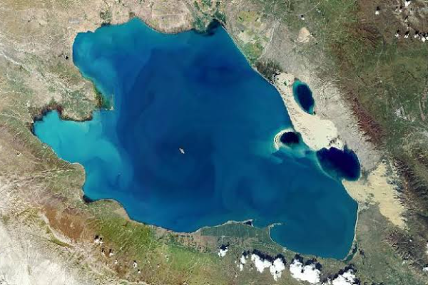 Danau Air Asin Terbesar di China Siap Berstatus &hellip;