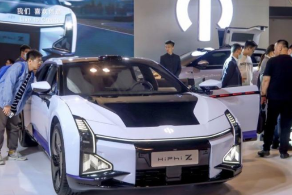 Perusahaan Mobil China Menghadapi Tantangan Baru