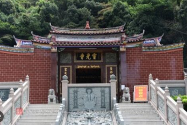 Hakka Tour: Kunjungi Kuil Meizhou Lingguang