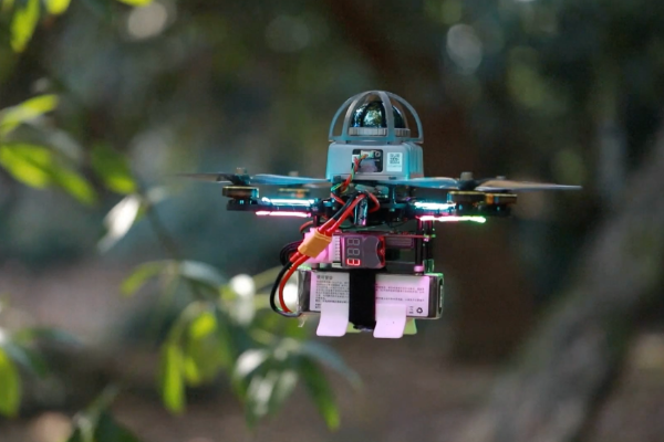 Drone AI Buatan China Menavigasi Hutan Secara &hellip;