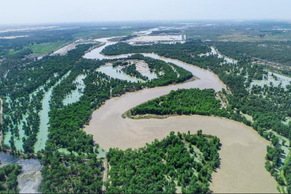 Xinjiang Mulai Alihkan Air ke Sungai Terpanjang &hellip;