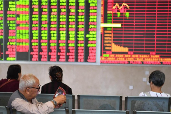 China Perkuat Regulasi Pasar Modal