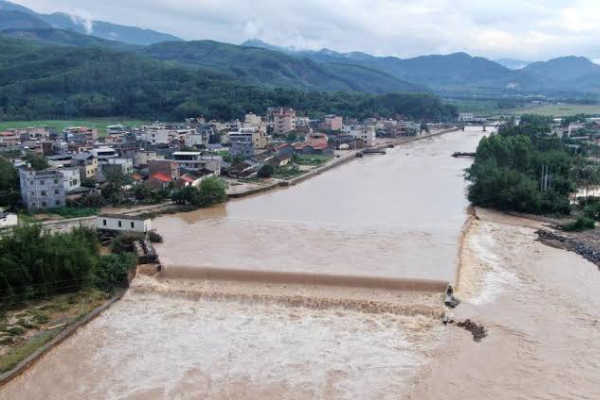 Banjir Besar Landa Sungai Beijiang di China &hellip;