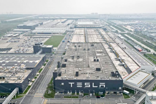 Pabrik Baterai "Tonggak Sejarah" Tesla di &hellip;