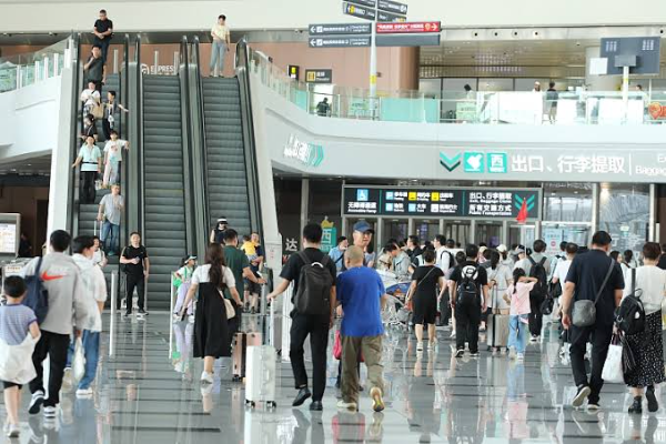 China Catat Rekor Perjalanan Penumpang Pesawat &hellip;