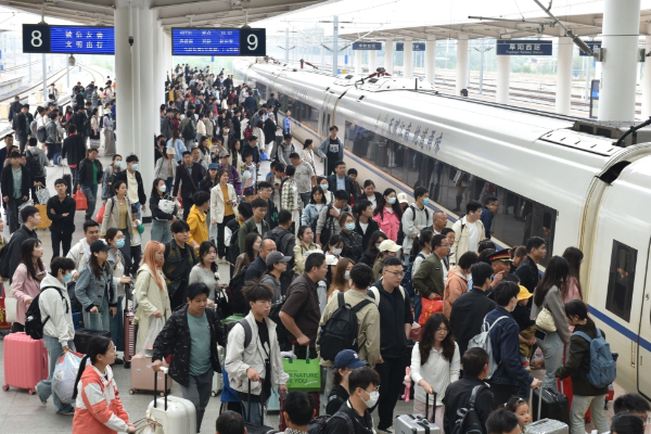 Jelang May Day, Permintaan Tiket Kereta Meningkat