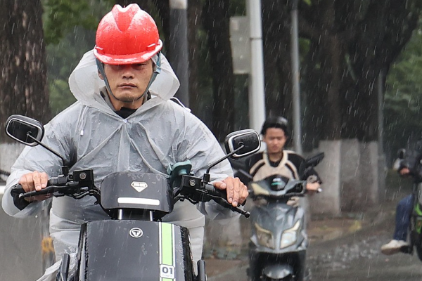 China Keluarkan Peringatan Kuning Bagi Hujan Badai