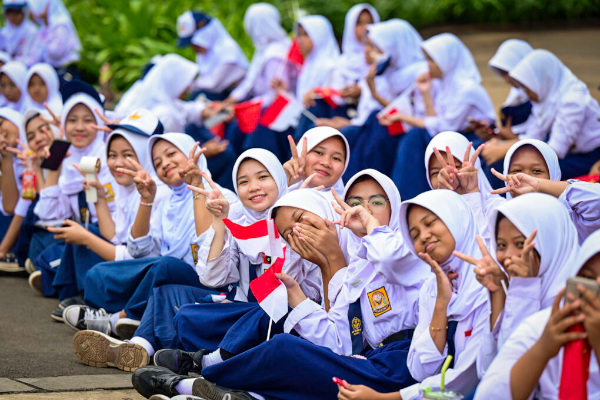 Antusiasme Pelajar dan Masyarakat Sambut &hellip;