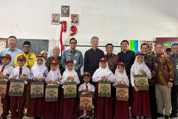 Duta Besar Wang Lutong Tinjau Program Makan &hellip;