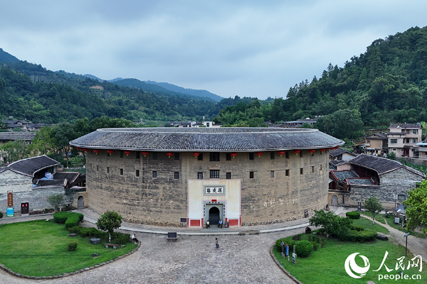 Potret : Artistik Tulou di Fujian, China