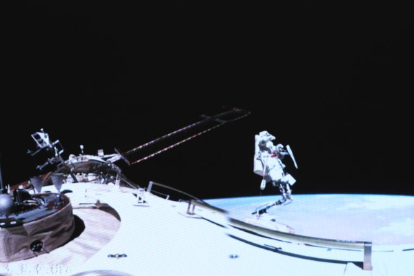 Astronot Shenzhou-20 Selesaikan Rangkaian Ketiga &hellip;