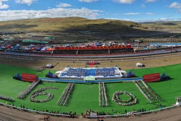 Potret: Festival Balap Kuda Tradisional Nagqu &hellip;