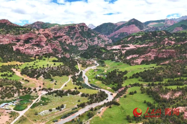 Sekilas Keajaiban Ngarai Angsai di Qinghai, China