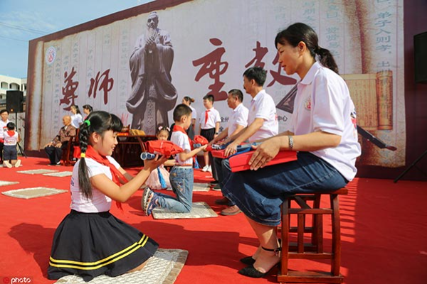 Rayakan Hari Guru, Pemerintah Tiongkok Berikan &hellip;