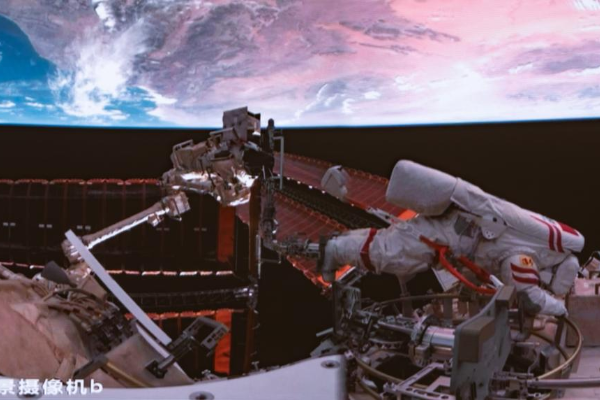 Potret: Misi Shenzhou-20, Astronot Tiongkok &hellip;