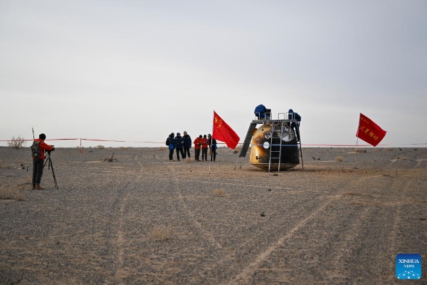 Misi Pemulangan Berhasil, Kapsul Shenzhou-20 &hellip;