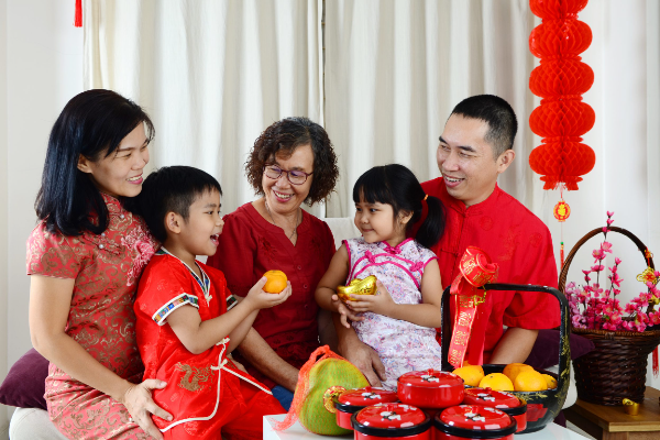 10 Ide Hampers Imlek untuk Orang Tua, Bermakna &hellip;